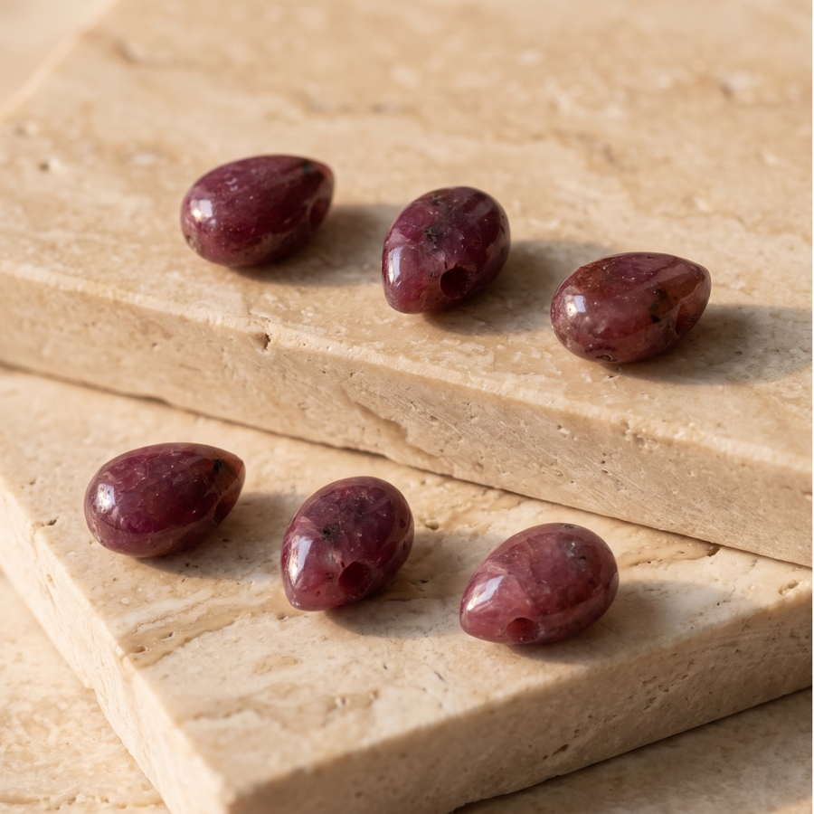 Tropfen Rubin Kette