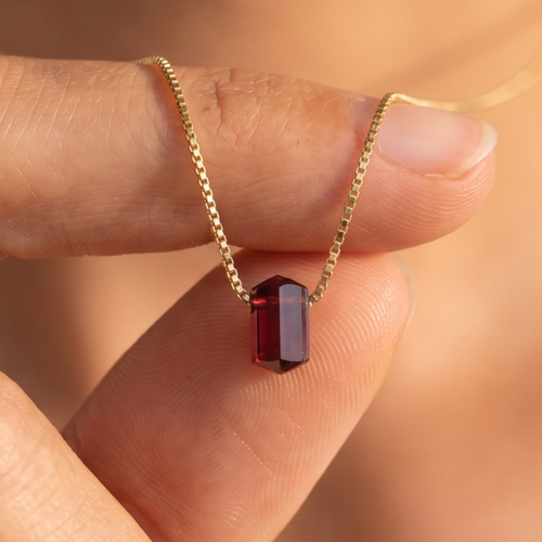 Zylinder Granat Kette