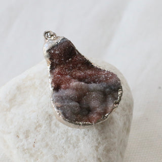 Chalcedon pendant