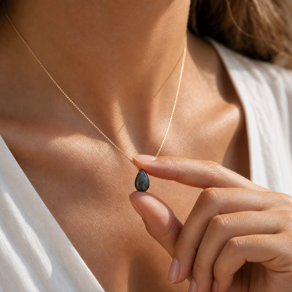 Tropfen Labradorit Kette