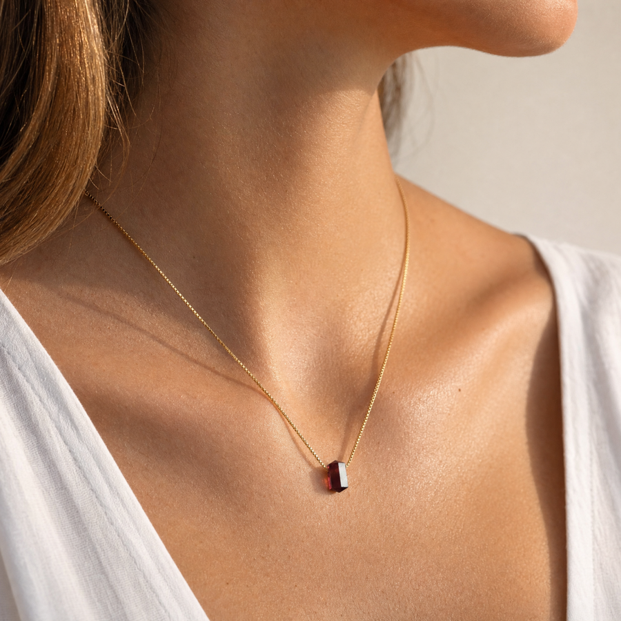 Zylinder Granat Kette
