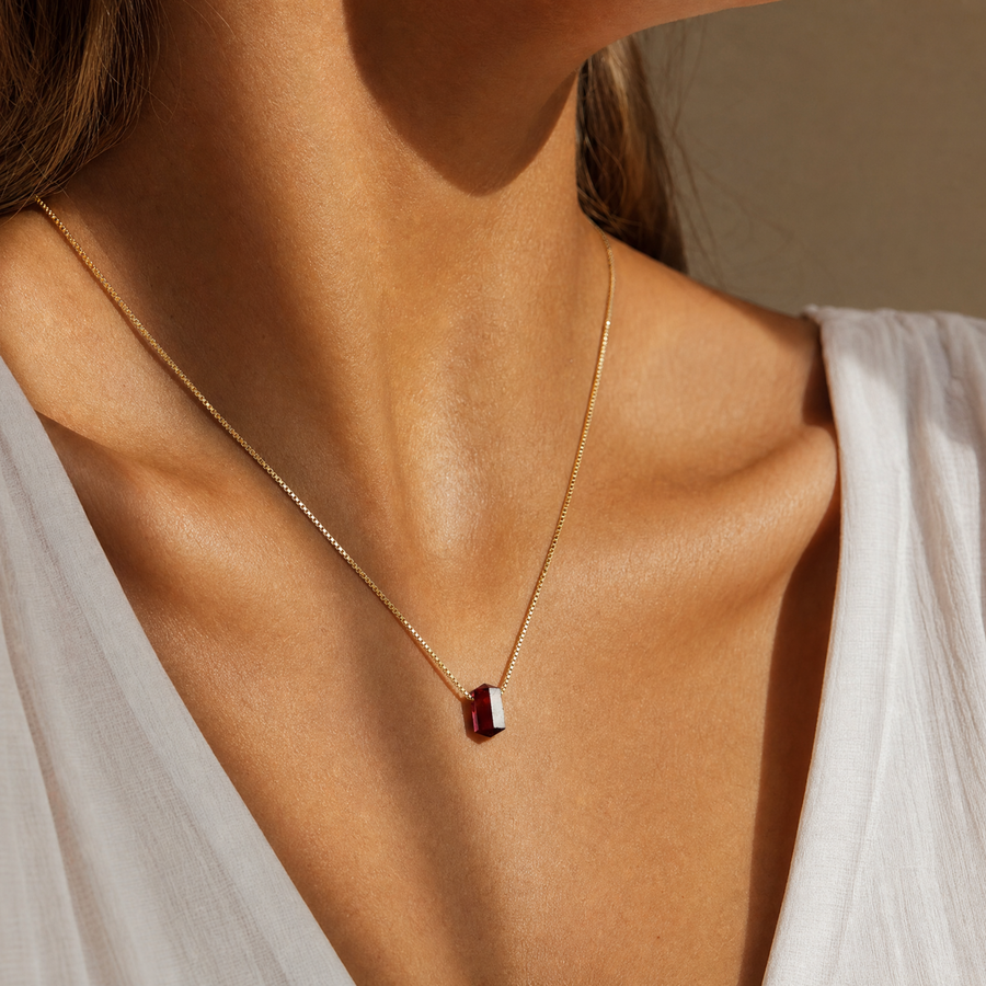Zylinder Granat Kette